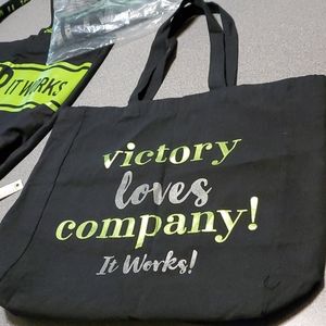 "It Works"  Small tote 💚🖤